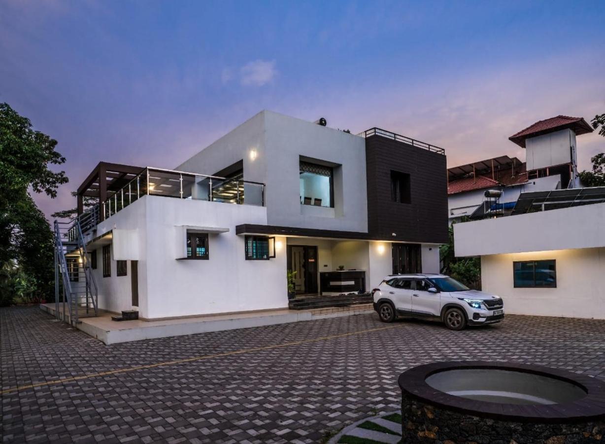 Nadhiyoram River Retreat Kochi Eksteriør billede