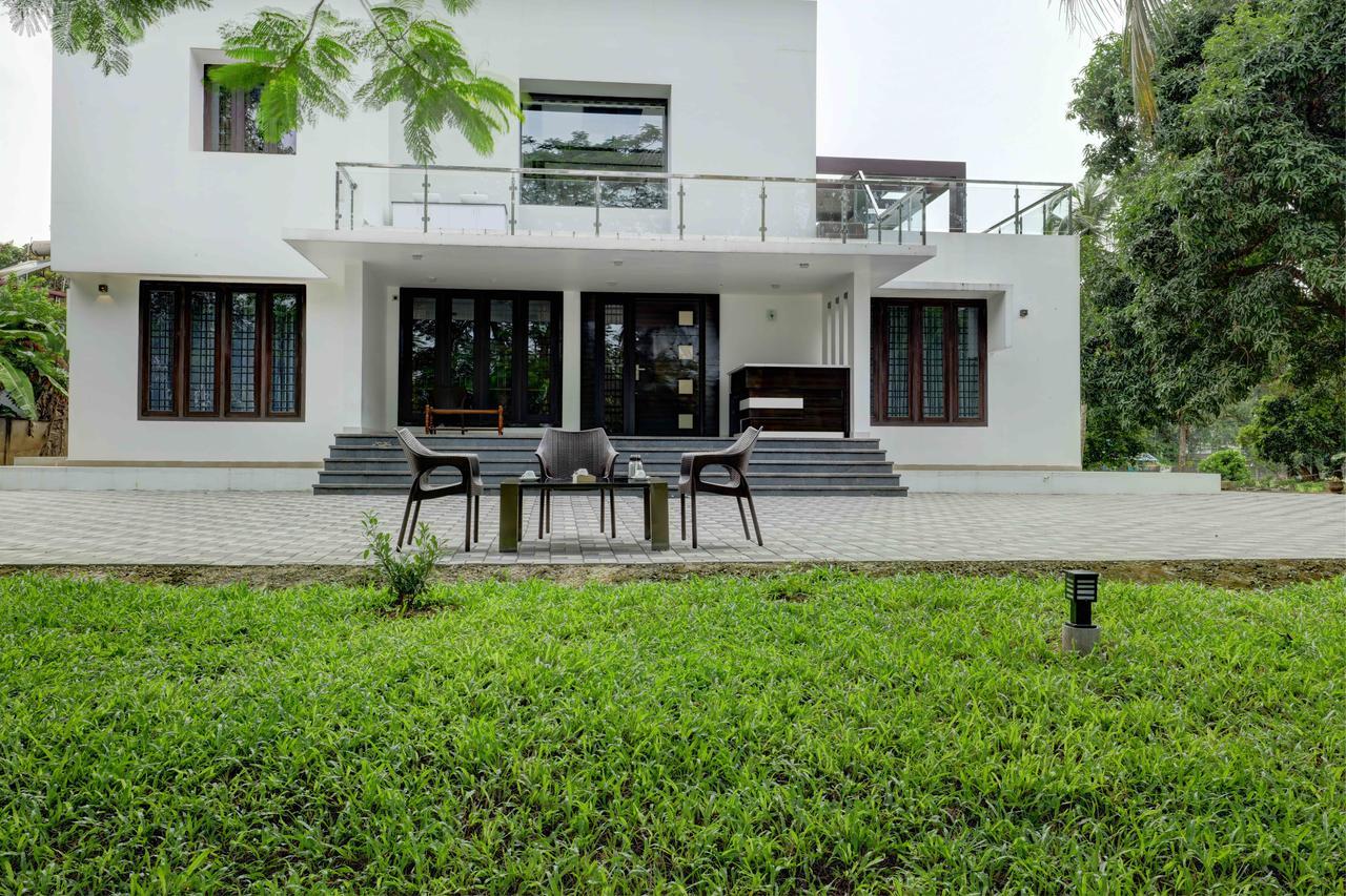 Nadhiyoram River Retreat Kochi Eksteriør billede