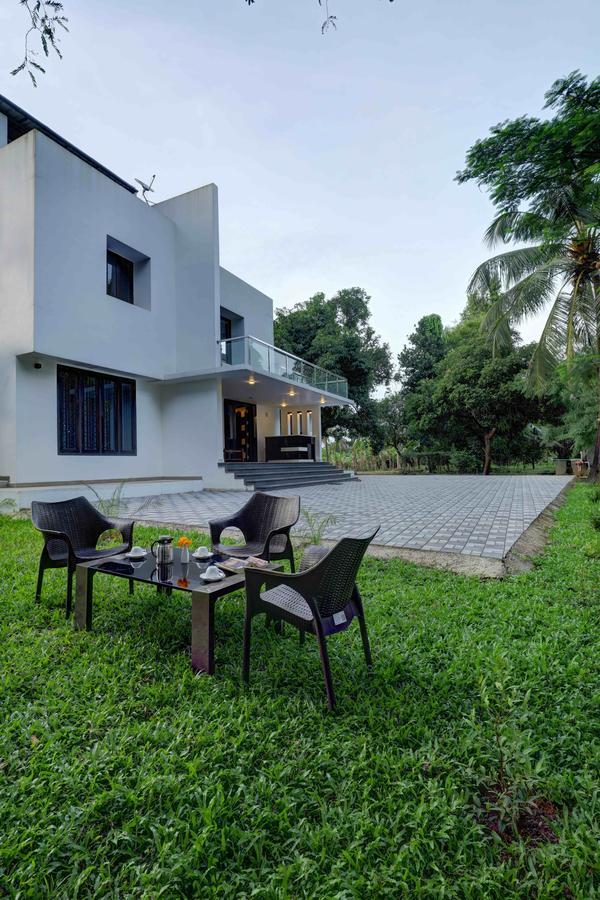 Nadhiyoram River Retreat Kochi Eksteriør billede