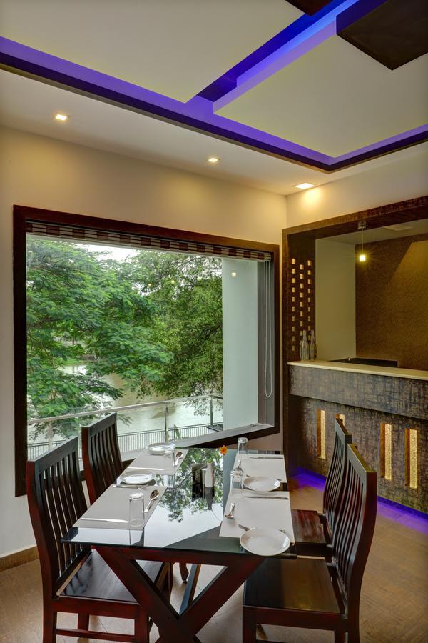 Nadhiyoram River Retreat Kochi Eksteriør billede